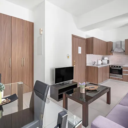 Downtown 1 Bedroom *