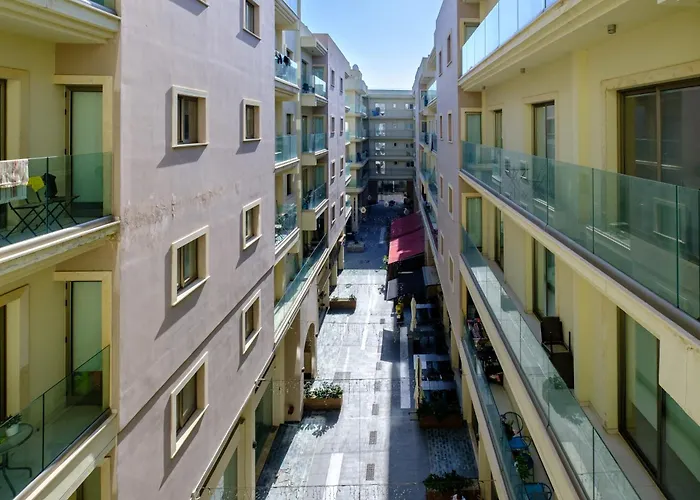 Apartment Downtown 1 Bedroom Larnaka